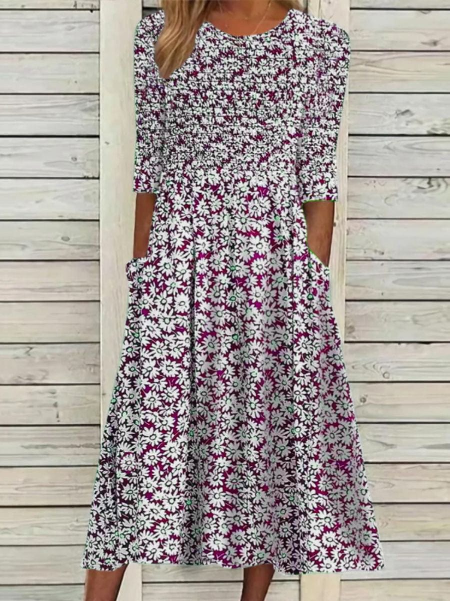 Feminine Floral Print Ruched Midi Dress with Half Sleeves