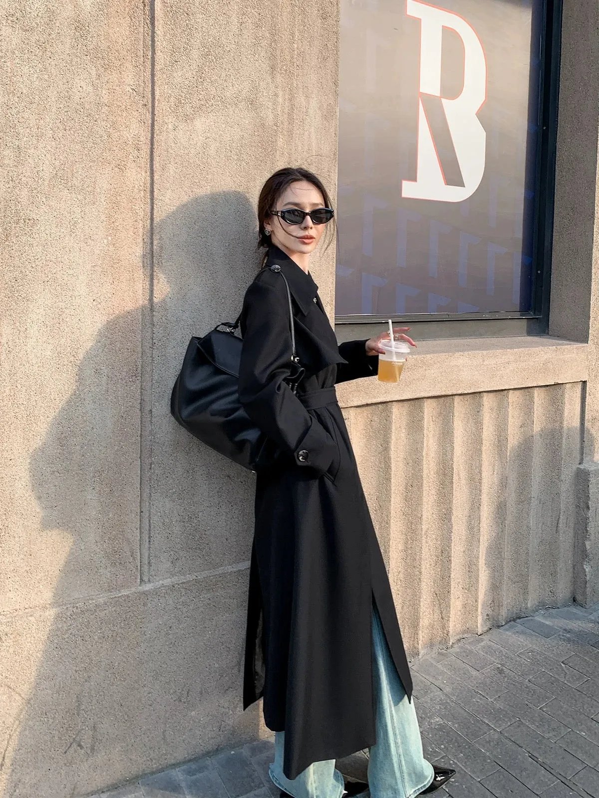 High-end black trench coat women's mid-length 2024 new spring and autumn Korean style British style over-the-knee coat